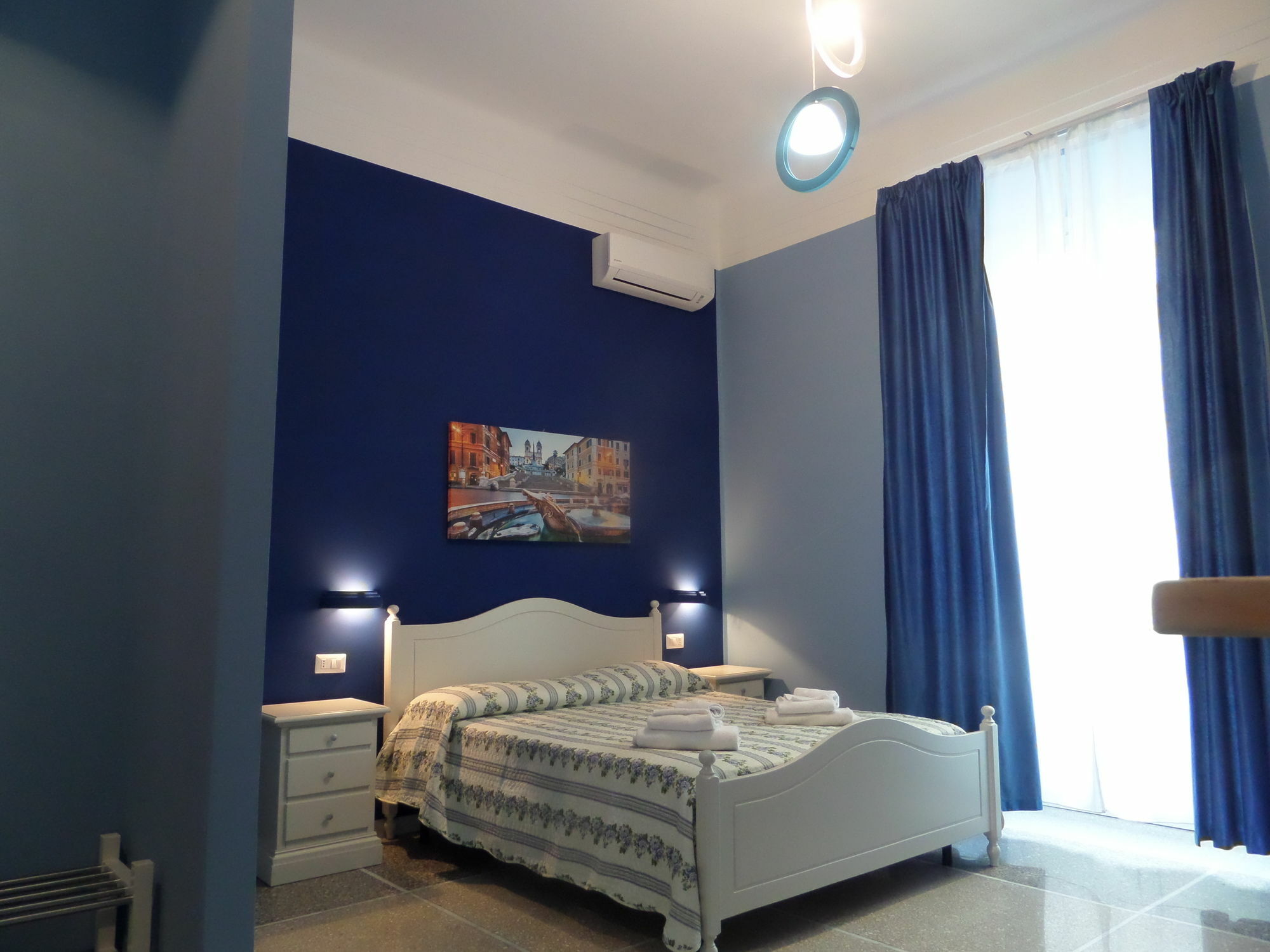 325 Rooms Ai Fori Rome Bagian luar foto