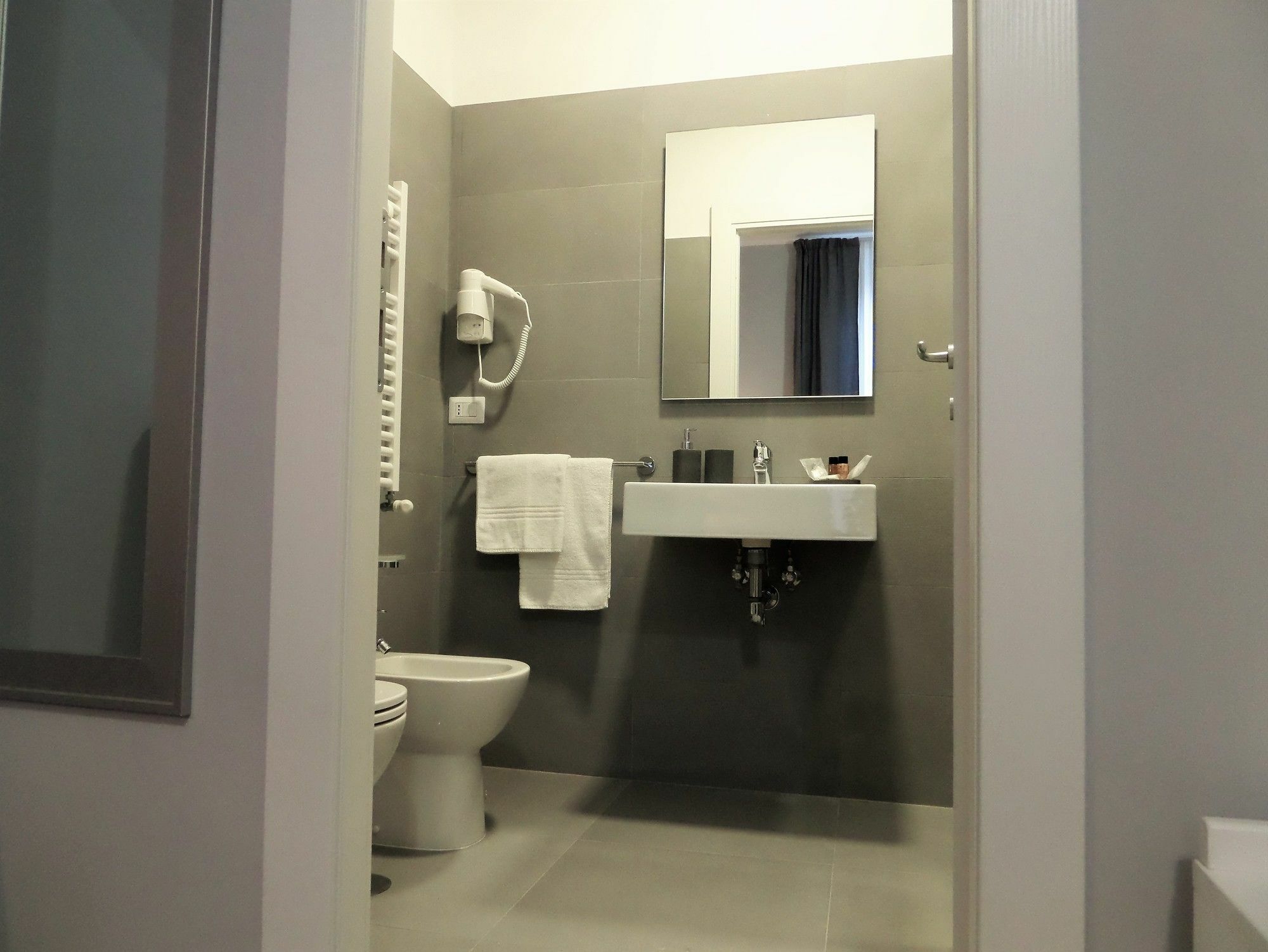 325 Rooms Ai Fori Rome Bagian luar foto
